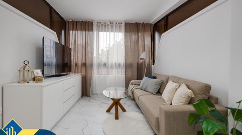 Apartamento reformado cerca del mar, en la provincia de Alicante, en la ciudad de Torrevieja. 1 habitación | 38 m² | 50 metros del