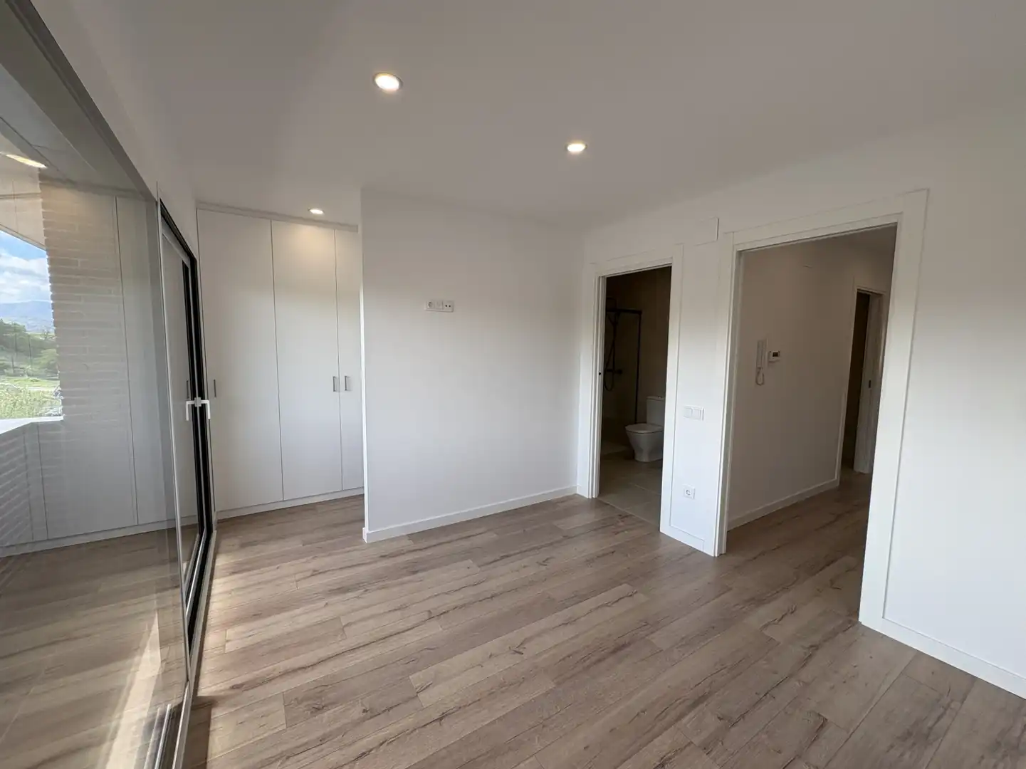 Habitación de Casa adosada en venta en Torelló con Calefacción, Jardín privado y Parquet