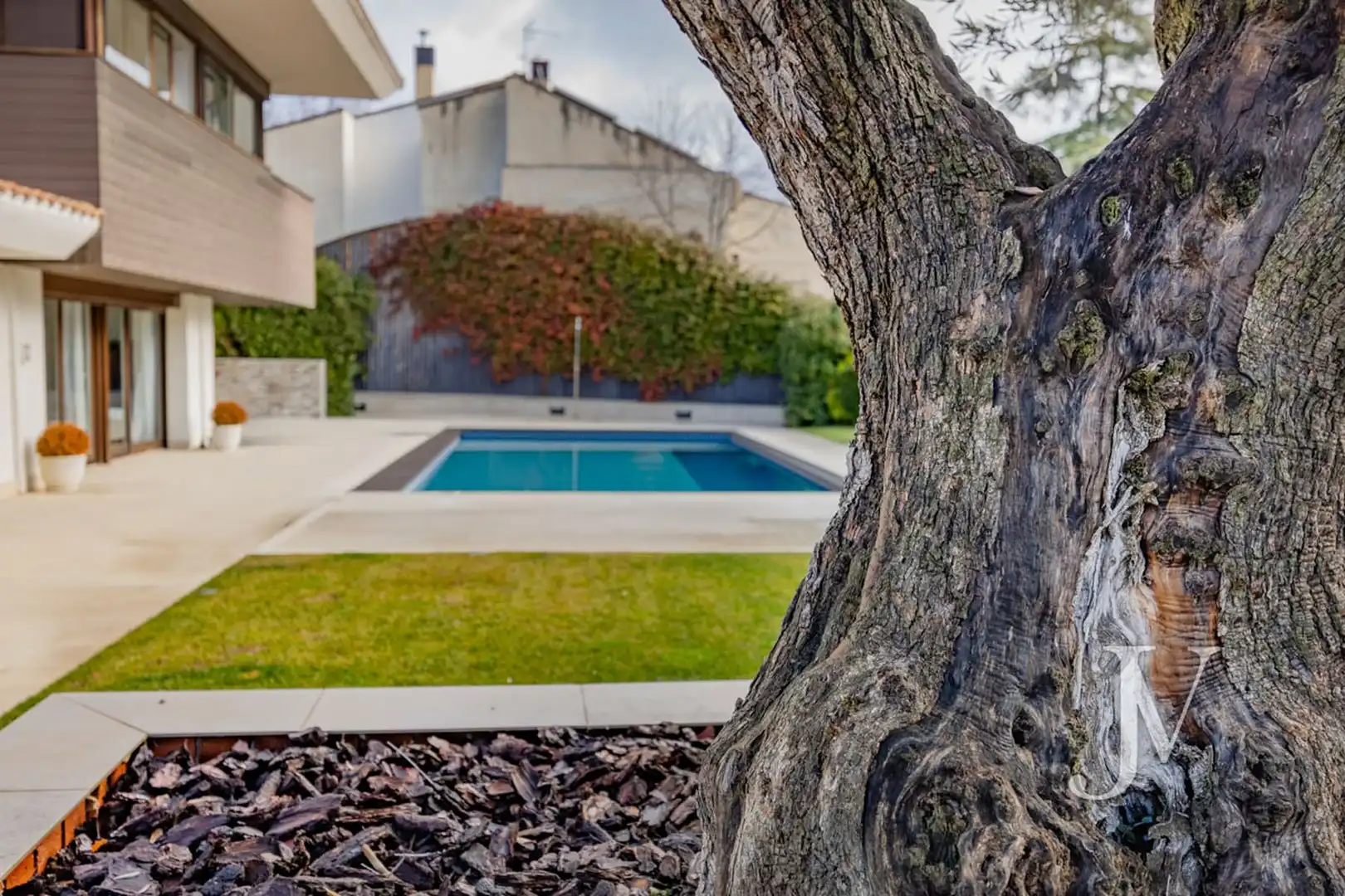 Piscina de Casa o chalet en venta en Madrid con Aire acondicionado, Calefacción y Jardín privado