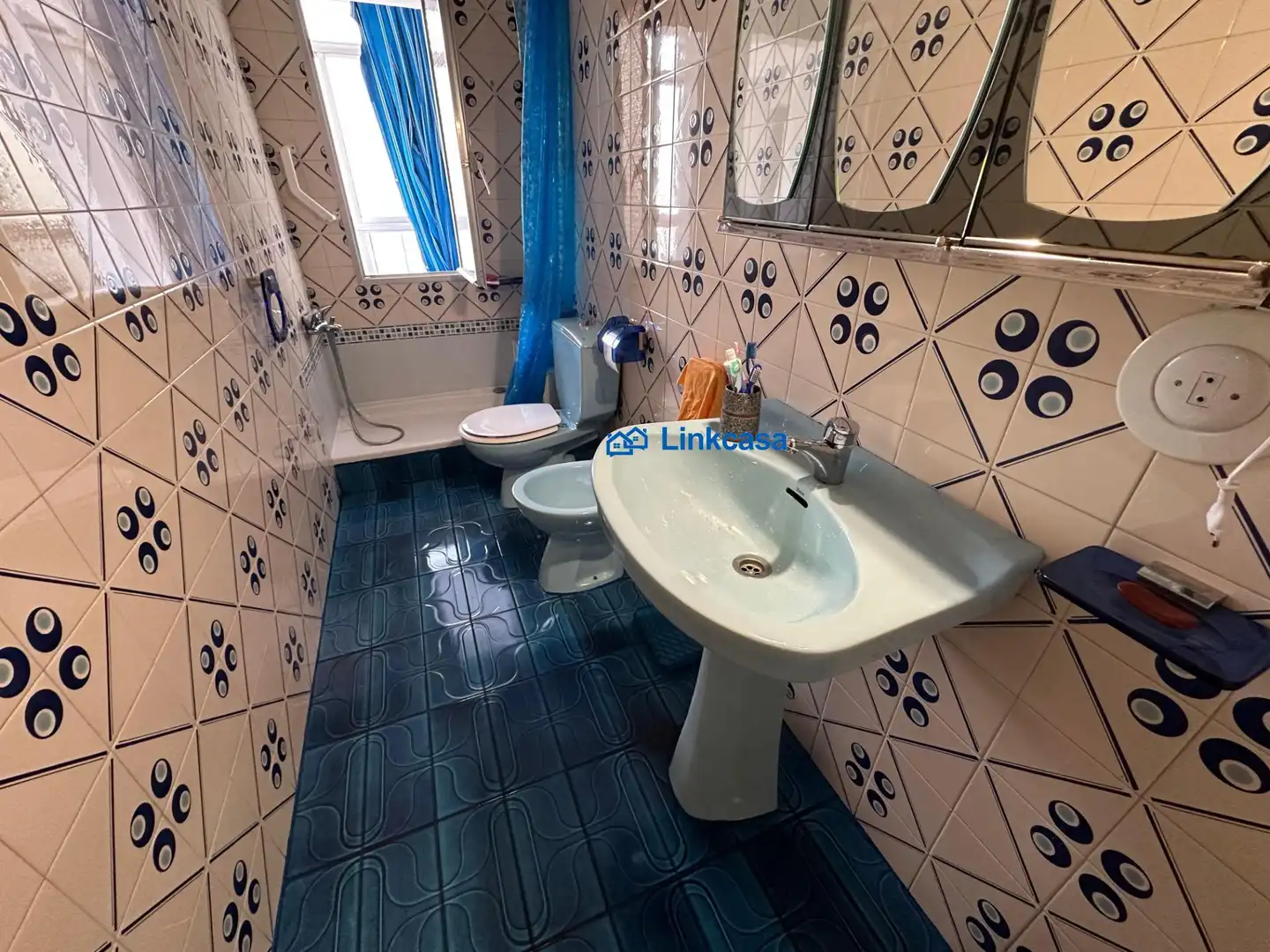 Baño de Piso de alquiler en Madrid con Calefacción y Terraza