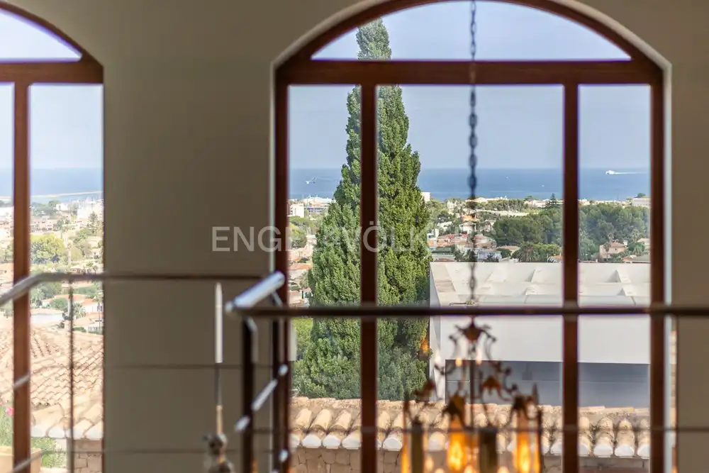 Vista exterior de Casa o xalet de lloguer en Dénia amb Aire condicionat, Calefacció i Jardí privat