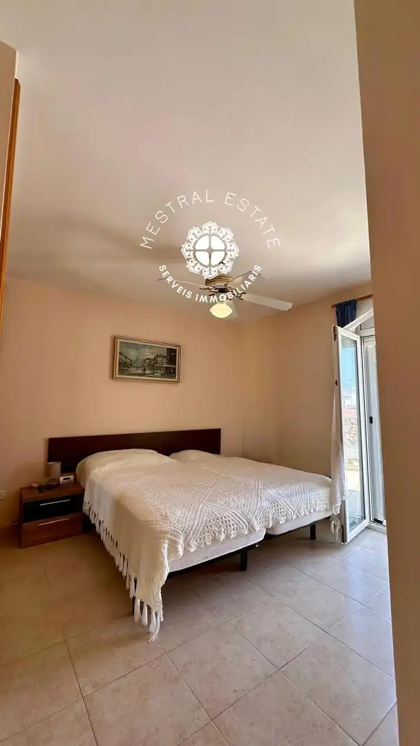 Habitación de Casa adosada en venta en Cambrils con Calefacción, Terraza y Trastero