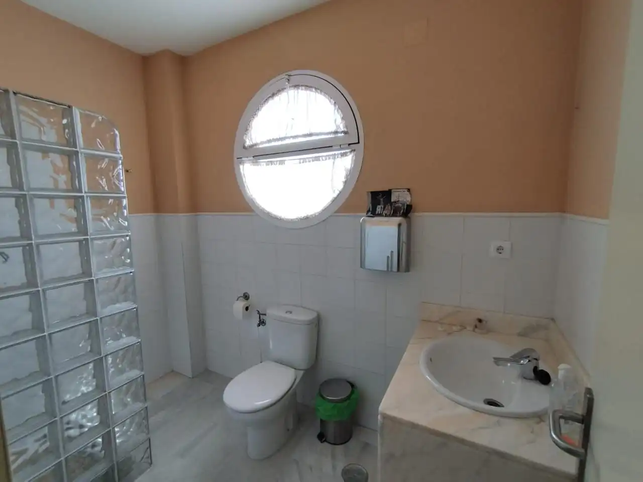 Bathroom of Duplexes for sale in Sanlúcar de Barrameda  with Air Conditioner and Terrace