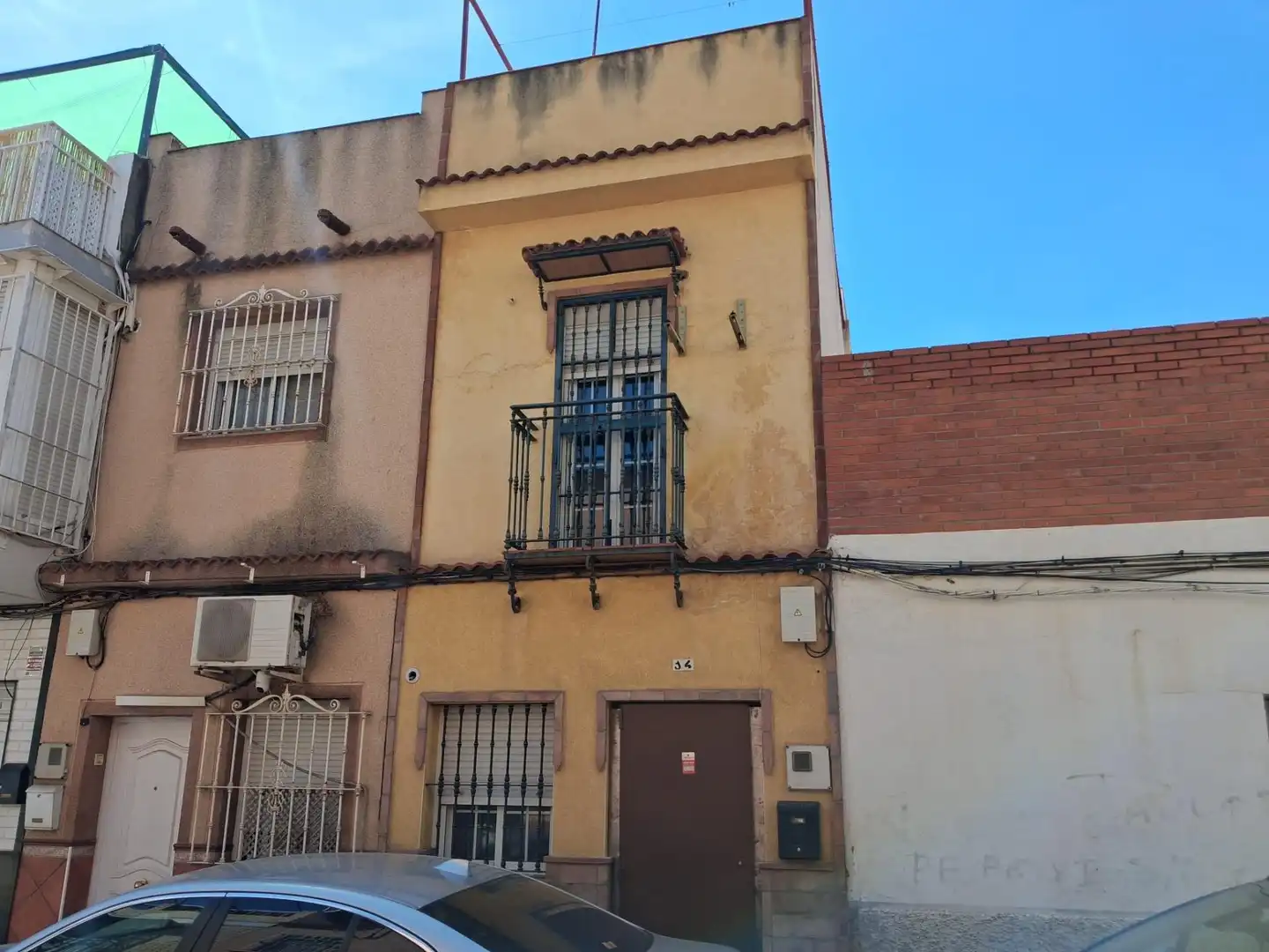 Vista exterior de Casa adosada en venta en Cerro - Amate