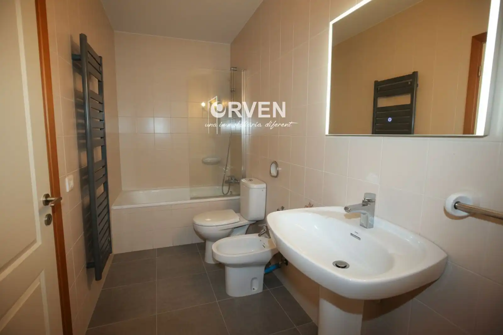 Ático con ascensor en venta en Angel Guimera, imagen 4