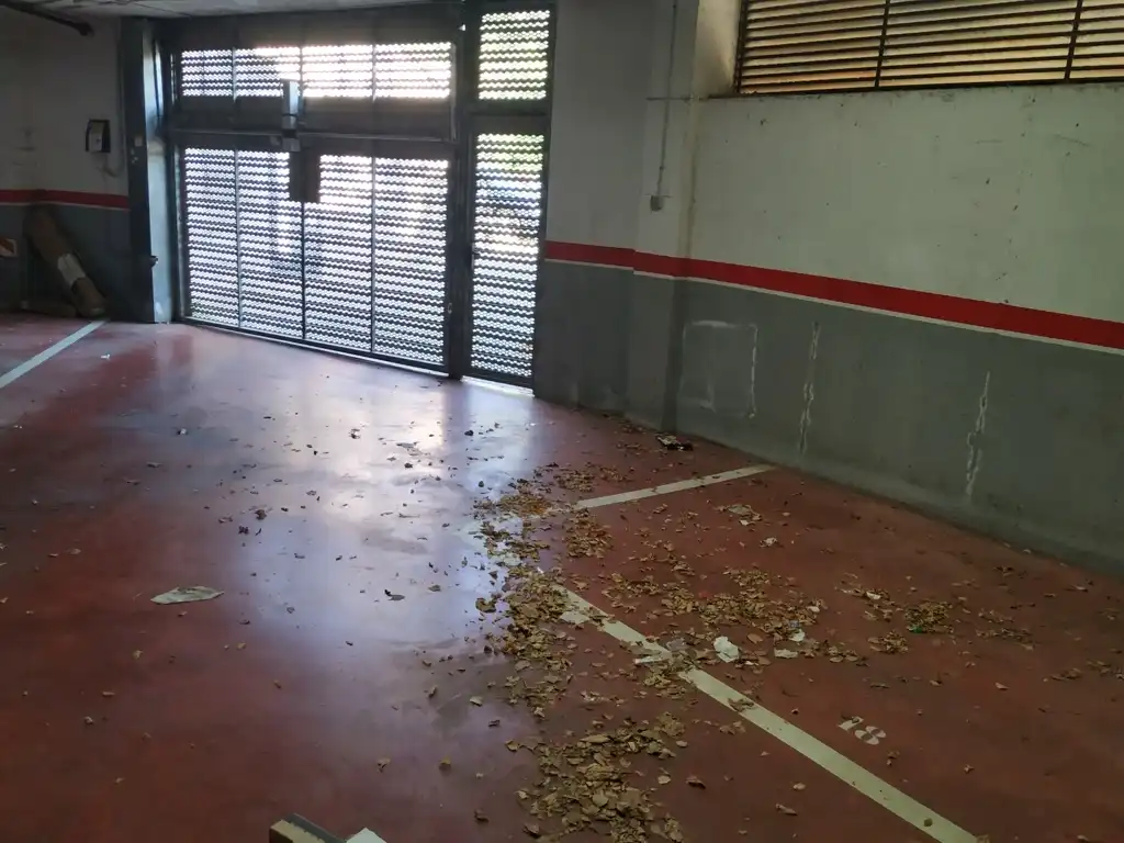 Aparcament de Garatge en venda en Torrelles de Llobregat