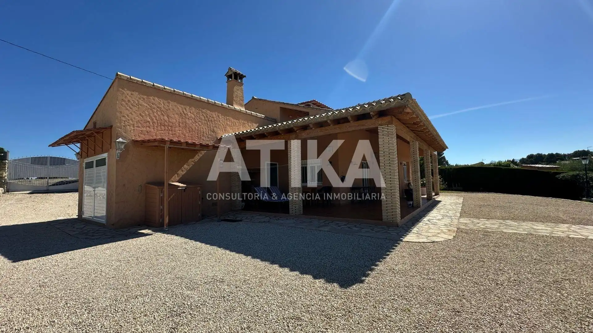 Vista exterior de Casa o chalet en venta en Agullent con Calefacción, Terraza y Trastero