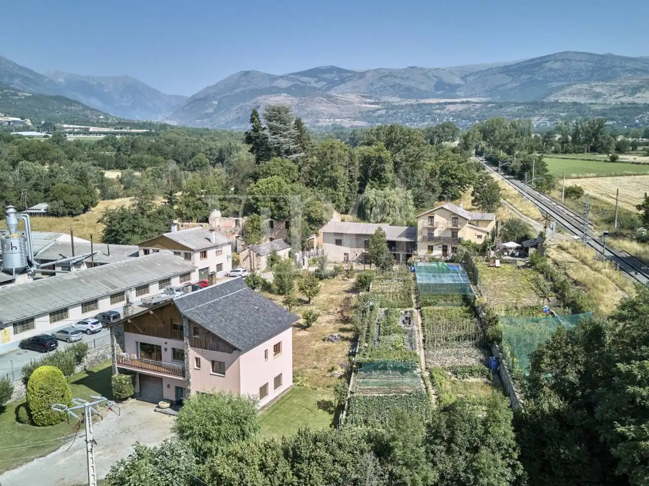 Jardí de Casa o xalet en venda en Puigcerdà amb Calefacció, Jardí privat i Parquet