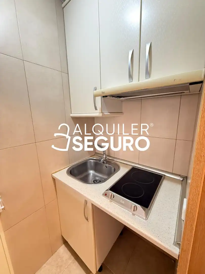 Cocina de Piso de alquiler en Madrid con Aire acondicionado, Calefacción y Terraza