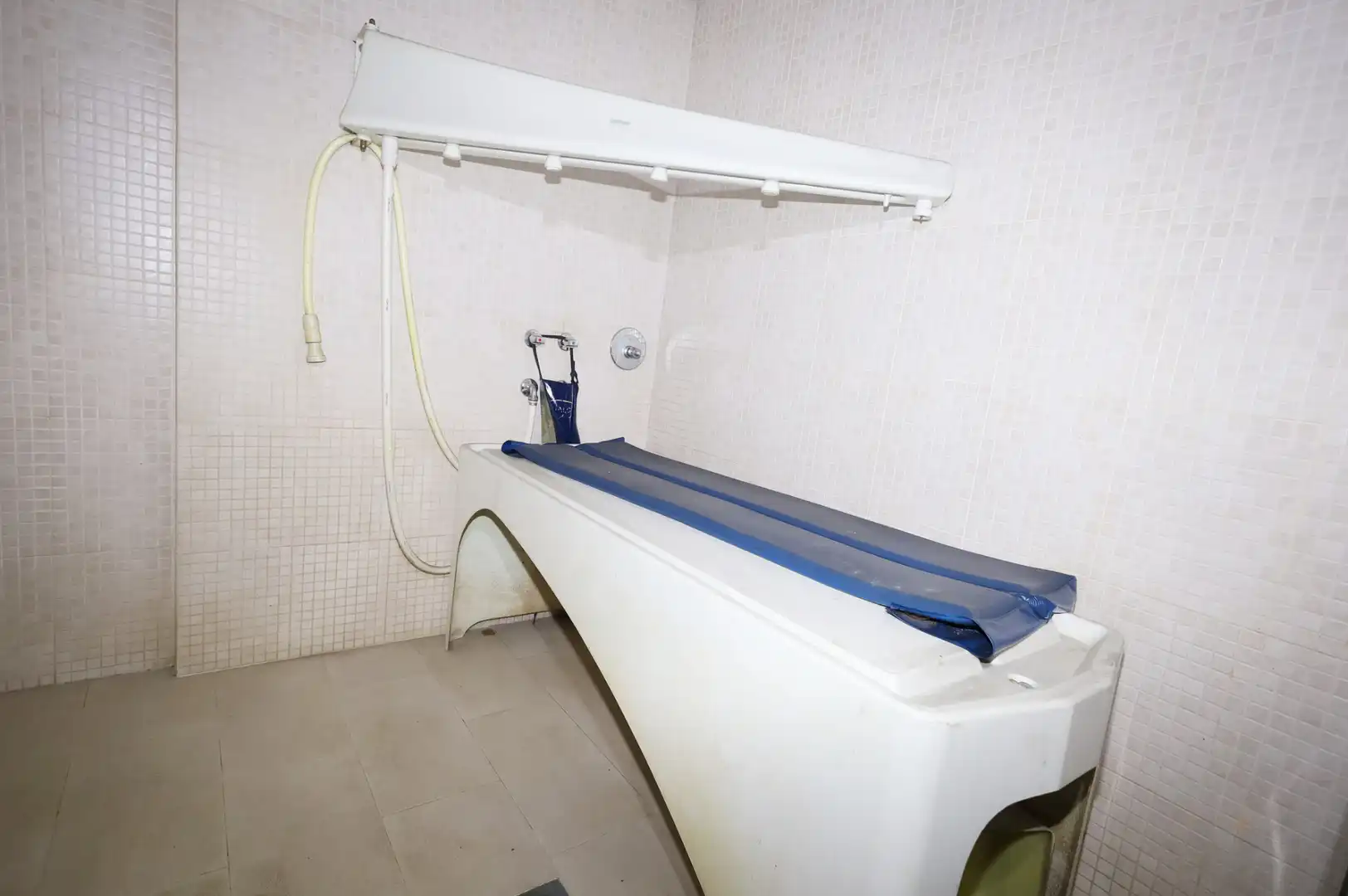 Schlafzimmer von Geschaftsraum zur Miete in Madrid mit Klimaanlage, Heizung und Möbliert
