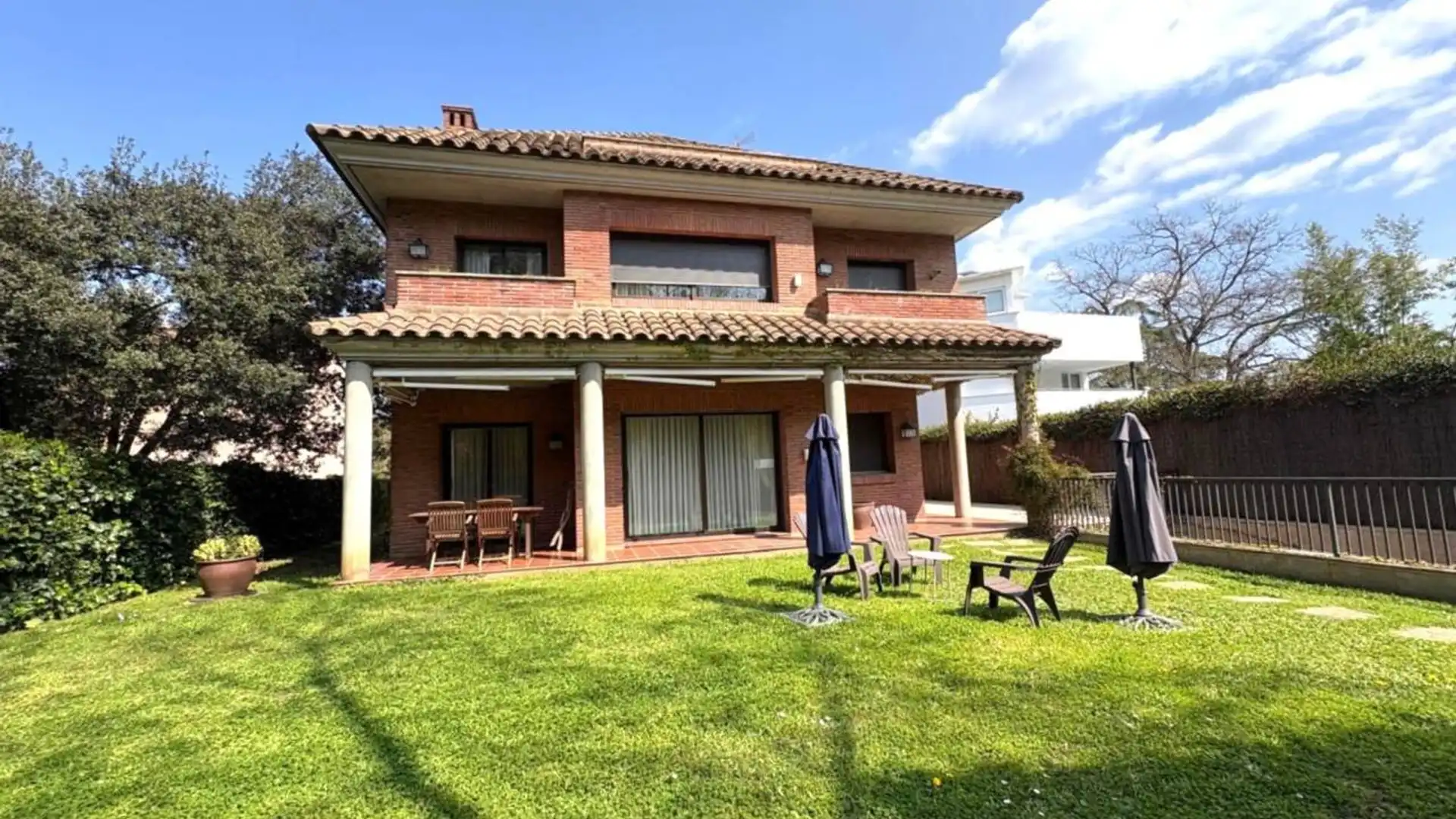 Jardín de Casa o chalet en venta en Sant Cugat del Vallès con Aire acondicionado, Calefacción y Jardín privado