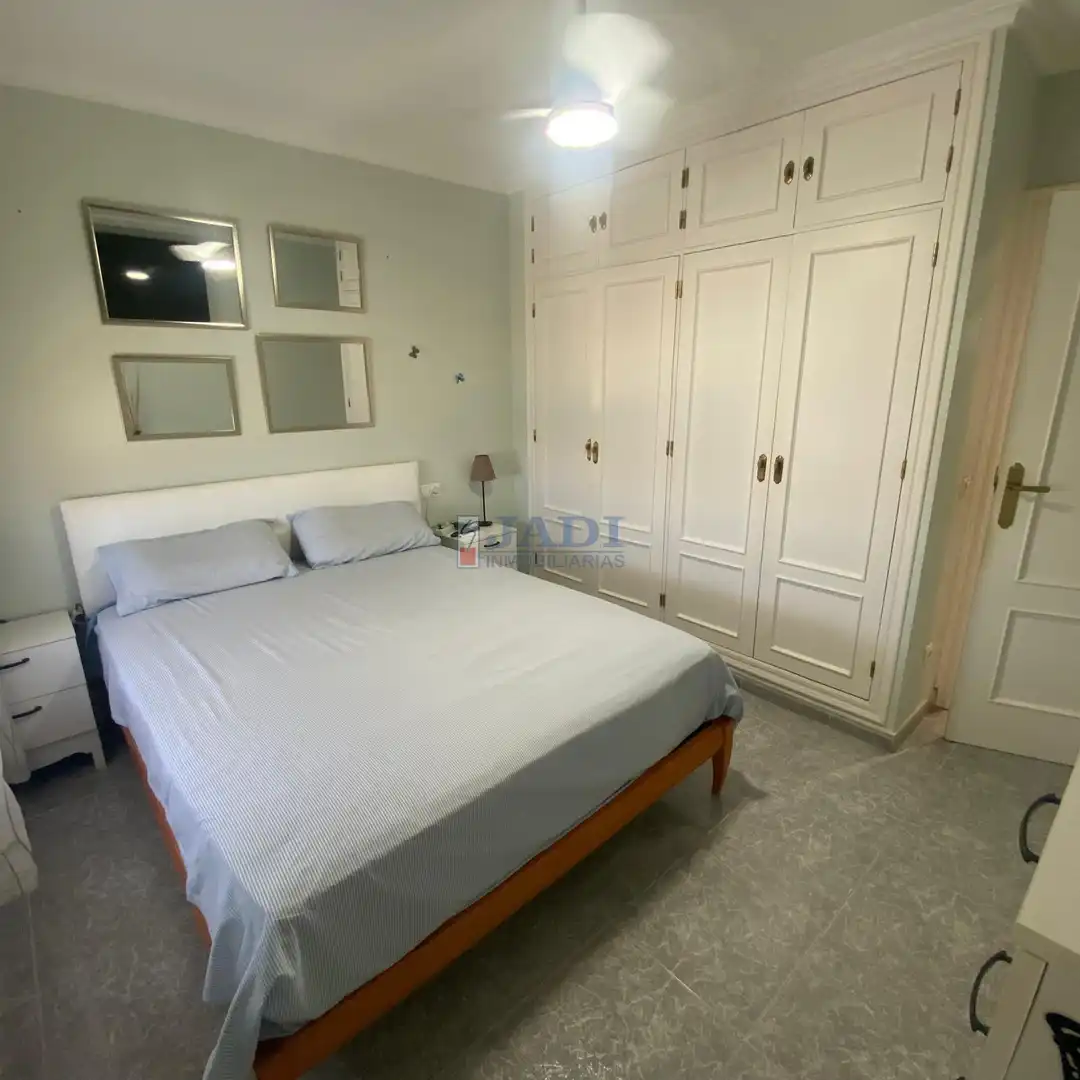 Bedroom of Flat for sale in Valdepeñas  with Air Conditioner, Heating and Terrace