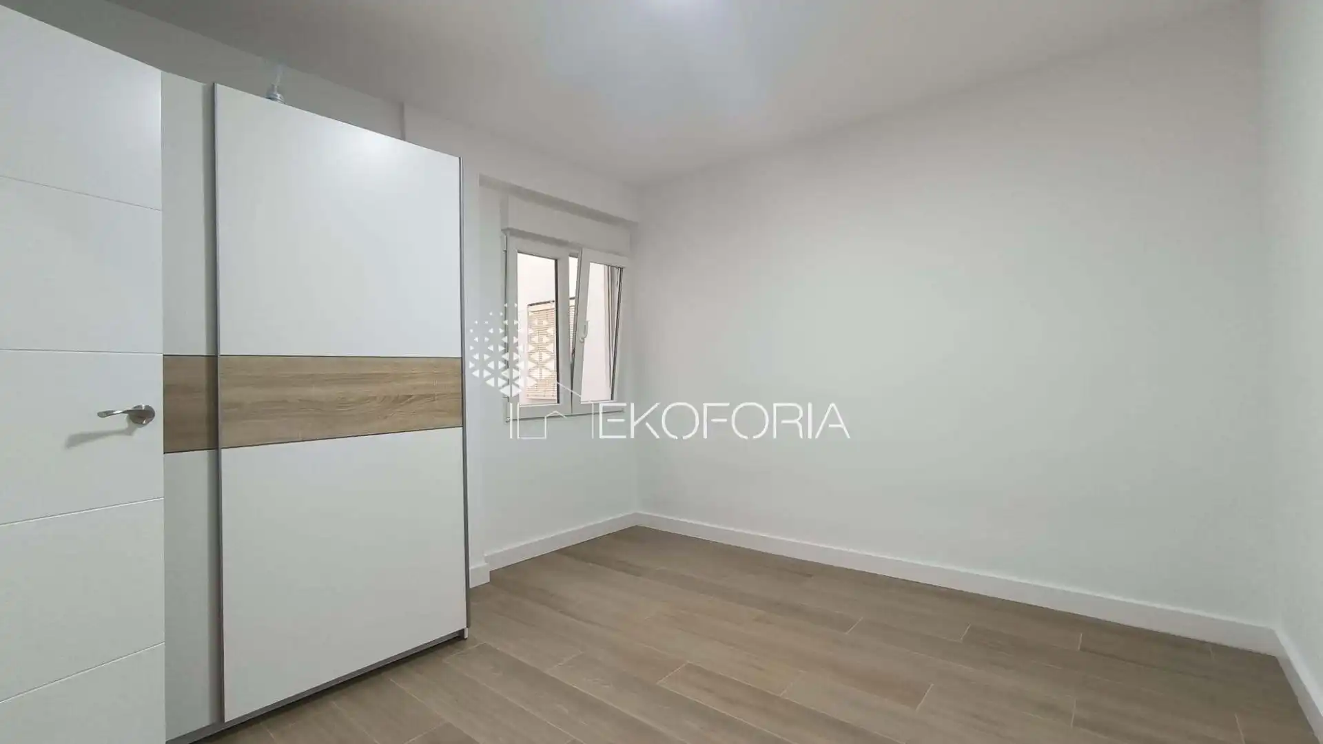 Habitación de Piso en venta en Paterna con Aire acondicionado, Calefacción y Terraza