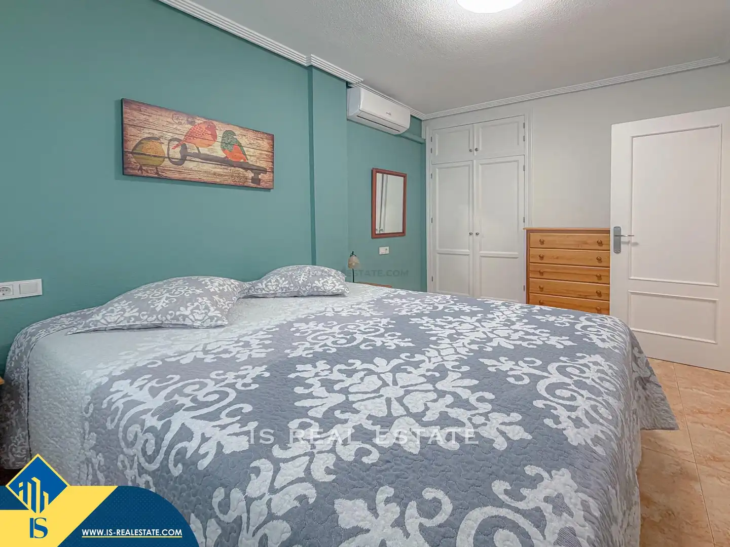 Habitación de Casa o chalet en venta en Torrevieja con Terraza, Amueblado y Piscina comunitaria