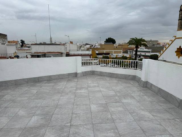Ático en Alquiler en Centro - Doña Mercedes