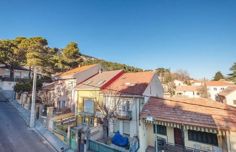 Vista exterior de Casa o chalet en venta en San Lorenzo de El Escorial con Calefacción, Jardín privado y Terraza