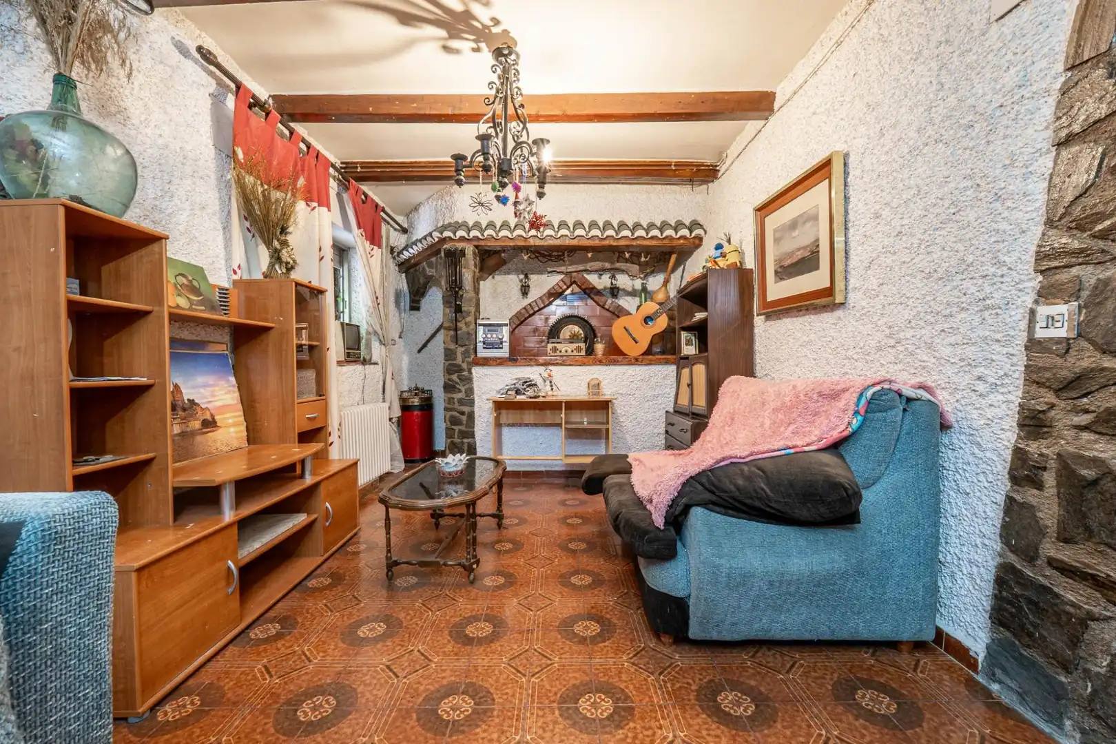 Sala d'estar de Casa o xalet en venda en La Zubia amb Calefacció, Jardí privat i Terrassa