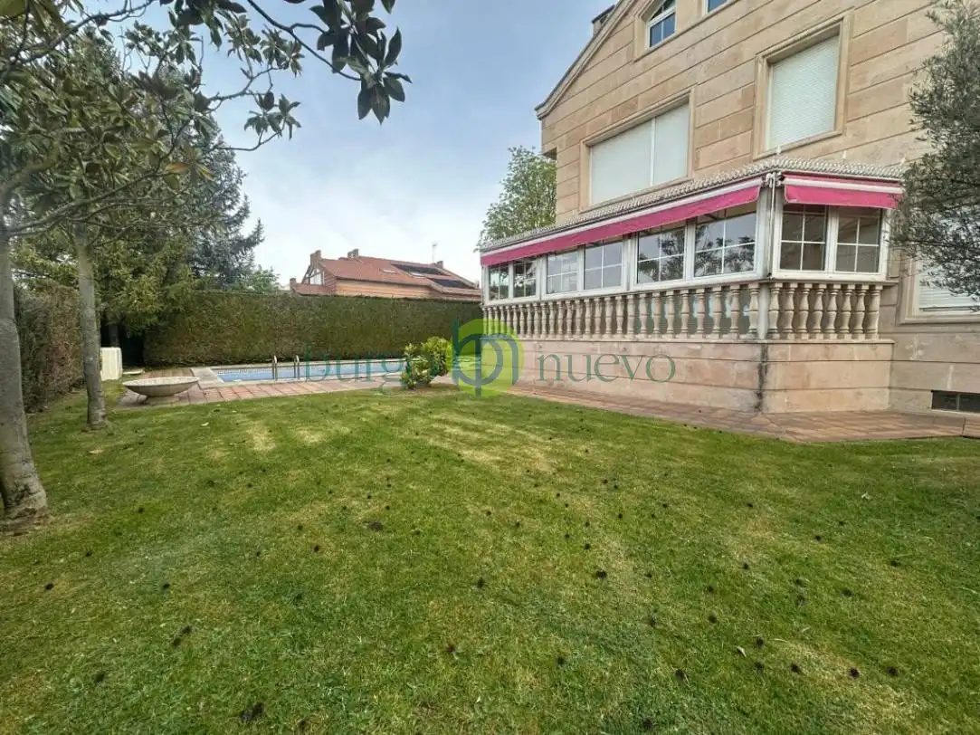 Jardín de Casa o chalet en venta en Las Eras de Renueva