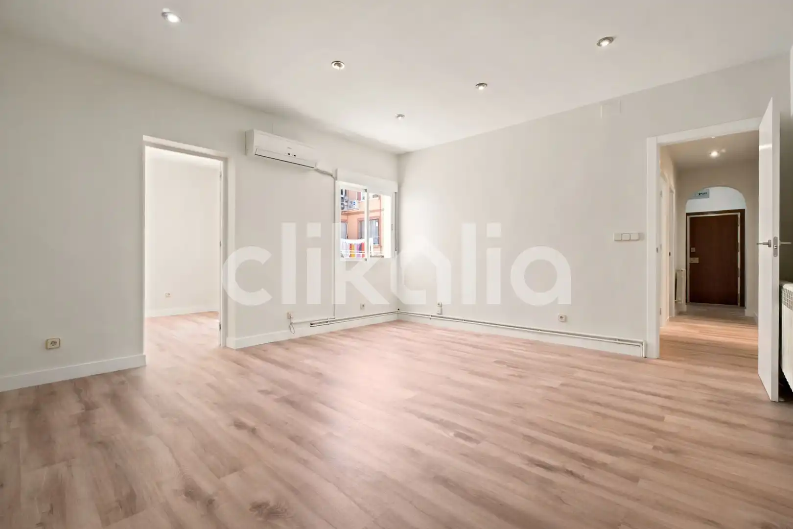 Sala de estar de Piso de alquiler en Madrid con Aire acondicionado, Calefacción y Terraza