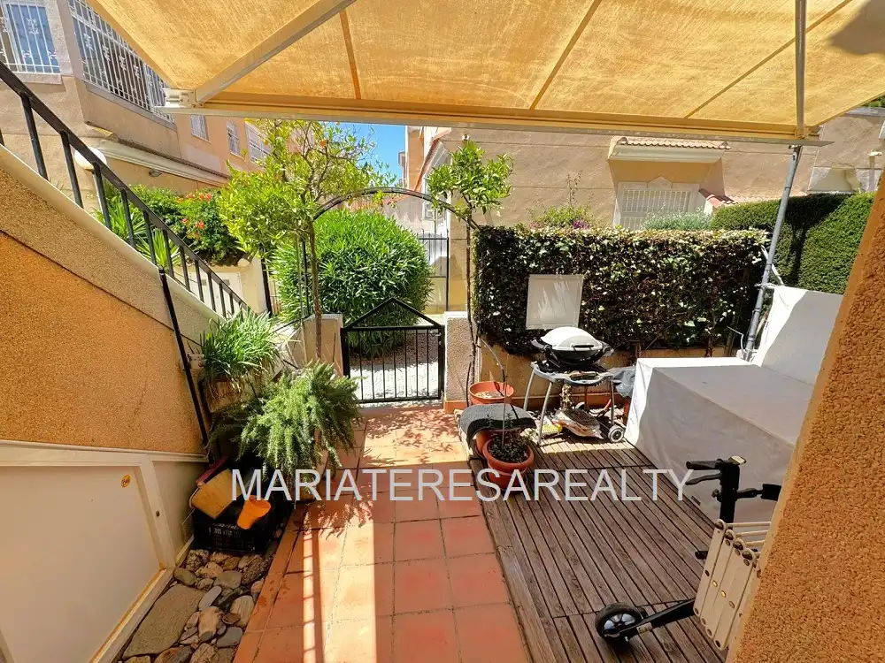 Jardín de Planta baja en venta en Los Alcázares con Aire acondicionado, Jardín privado y Terraza
