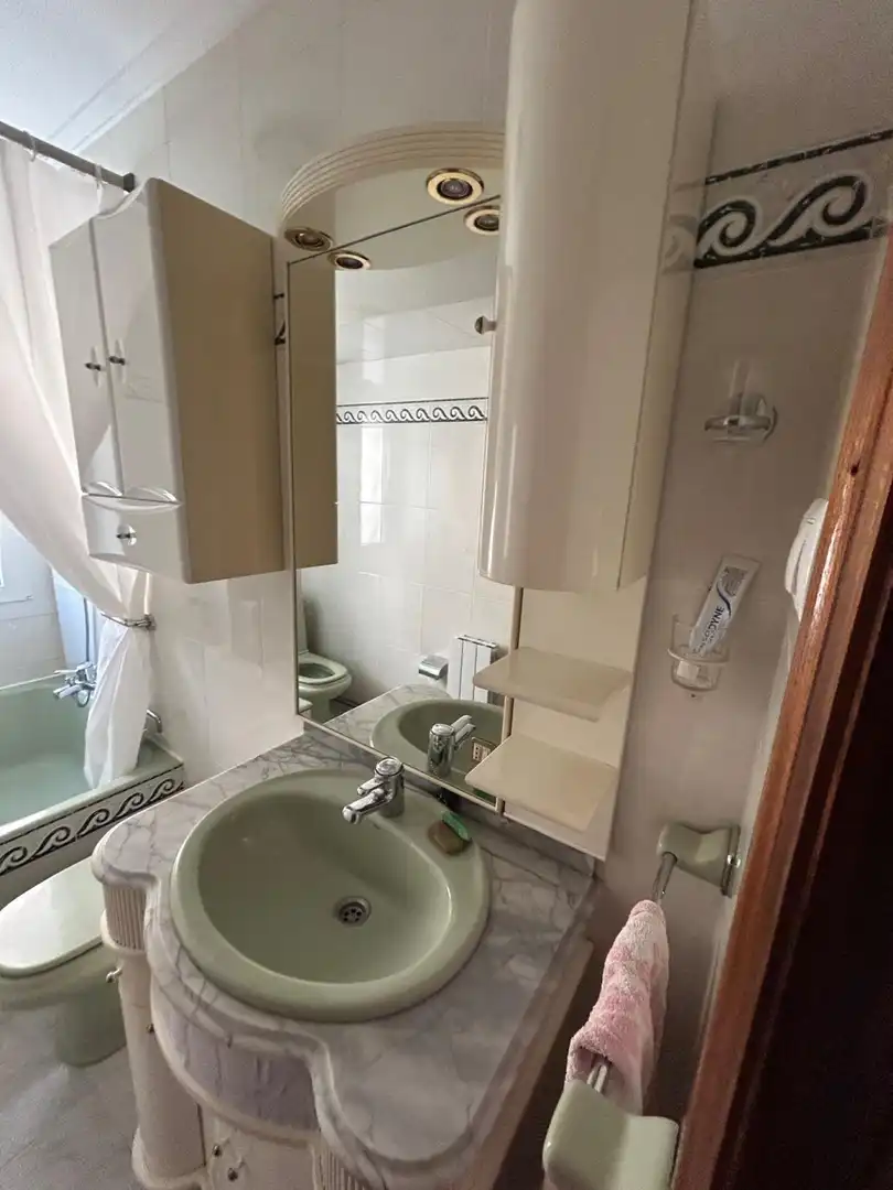 Badezimmer von Wohnung zur Miete in Santander mit Heizung und Möbliert