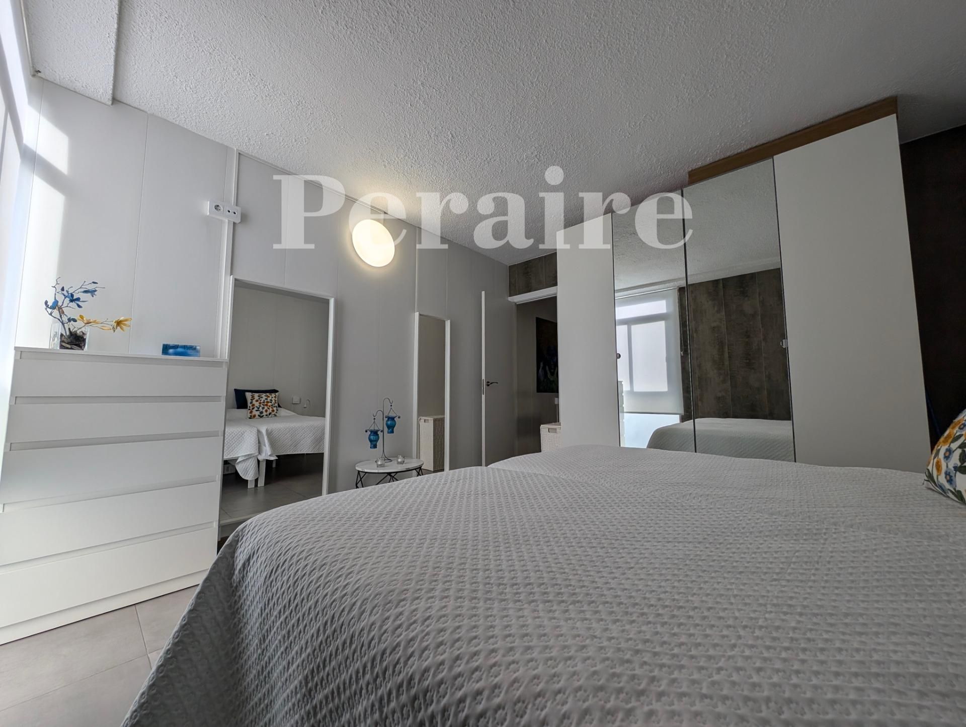 Dormitori de Dúplex de lloguer en  Barcelona Capital amb Aire condicionat i Calefacció