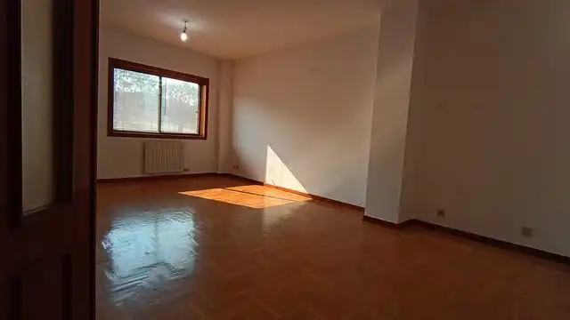Living room of Flat for rent in Santiago de Compostela   with Storage room and Washing machine