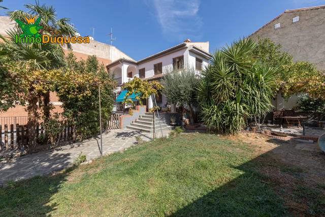 Casa-chalet en Venta en La Zubia Ciudad
