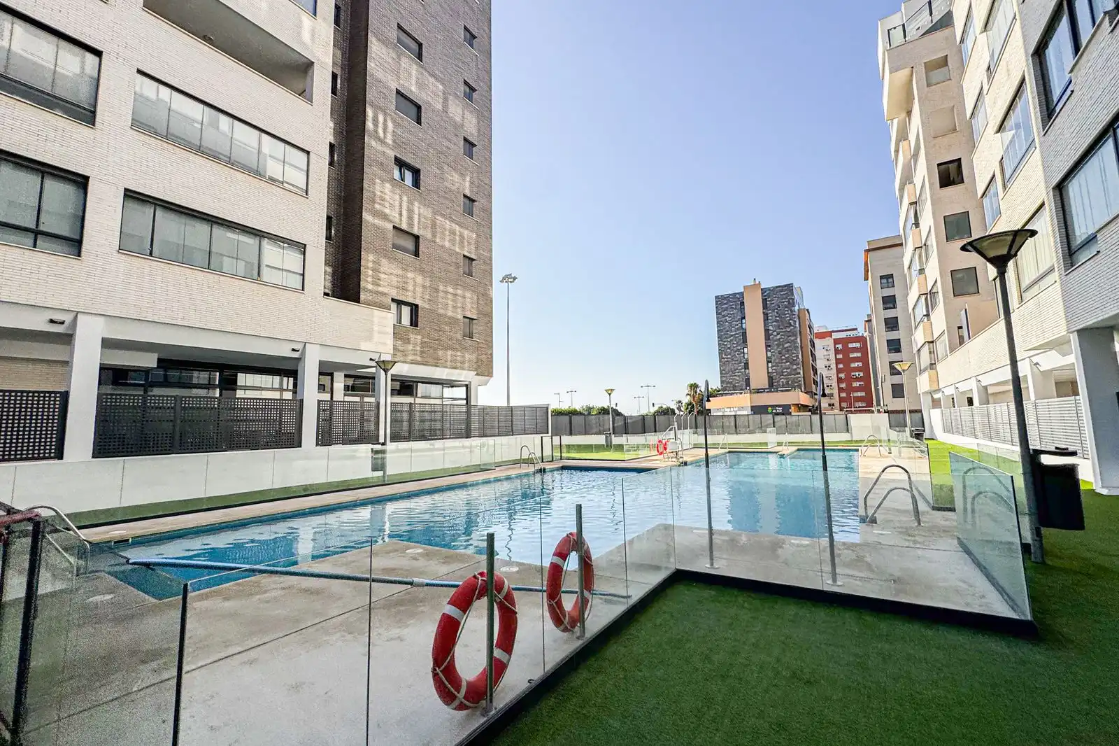 Piscina de Pis en venda en Almería amb Terrassa, Traster i Piscina