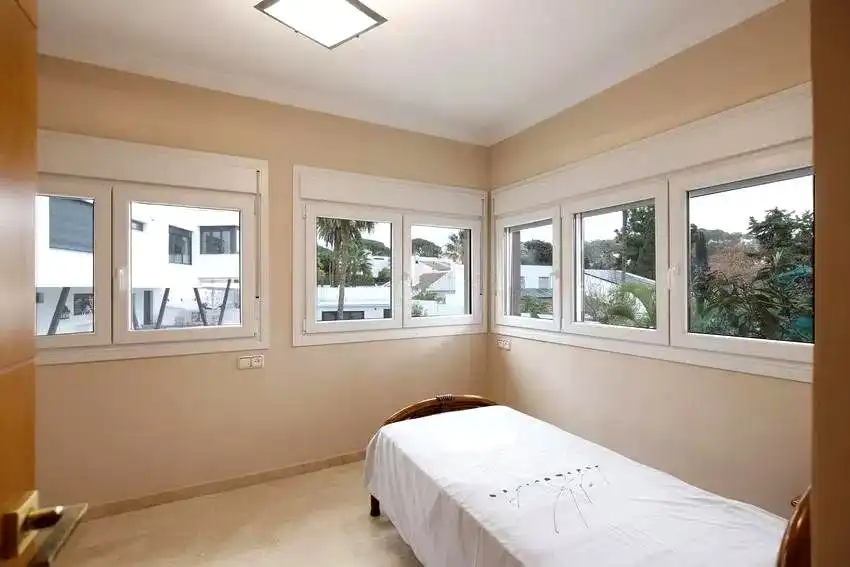 Bedroom of Houses for sale in Málaga  with Air Conditioner, Private garden and Terrace
