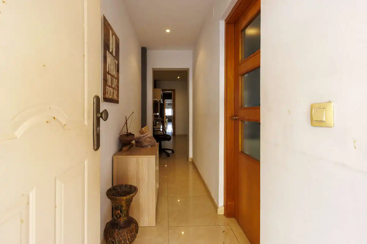 Houses for sale in Valencia  with Air Conditioner, Terrace and Storage room