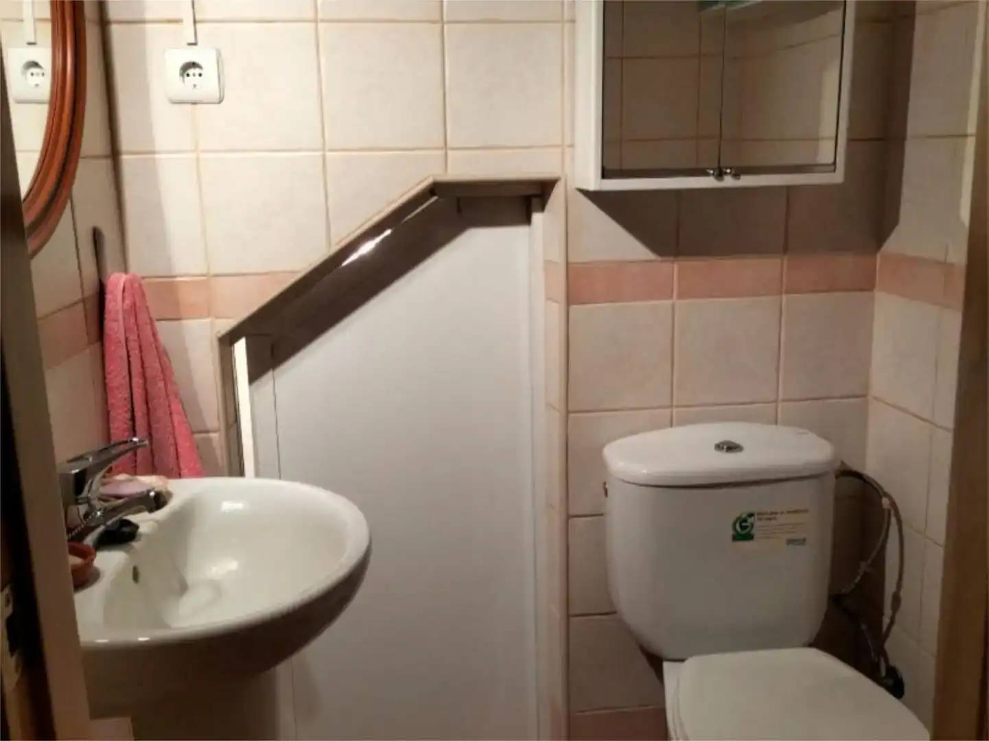 Bany de Casa adosada en venda en Pedroso de Acim amb Aire condicionat