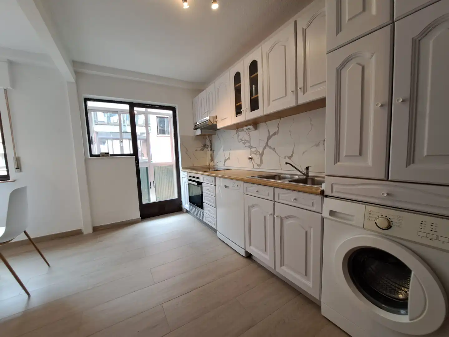 Cocina de Piso de alquiler en León Capital  con Parquet, Amueblado y Horno