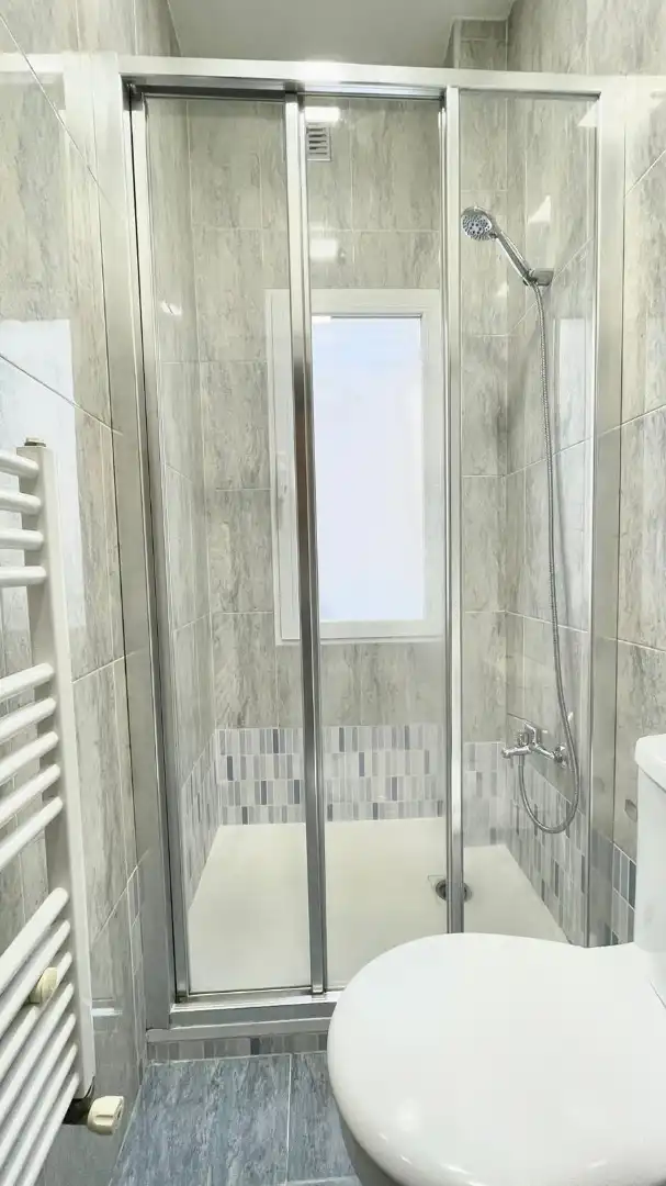 Baño de Piso en venta en Valladolid con Calefacción, Terraza y Amueblado