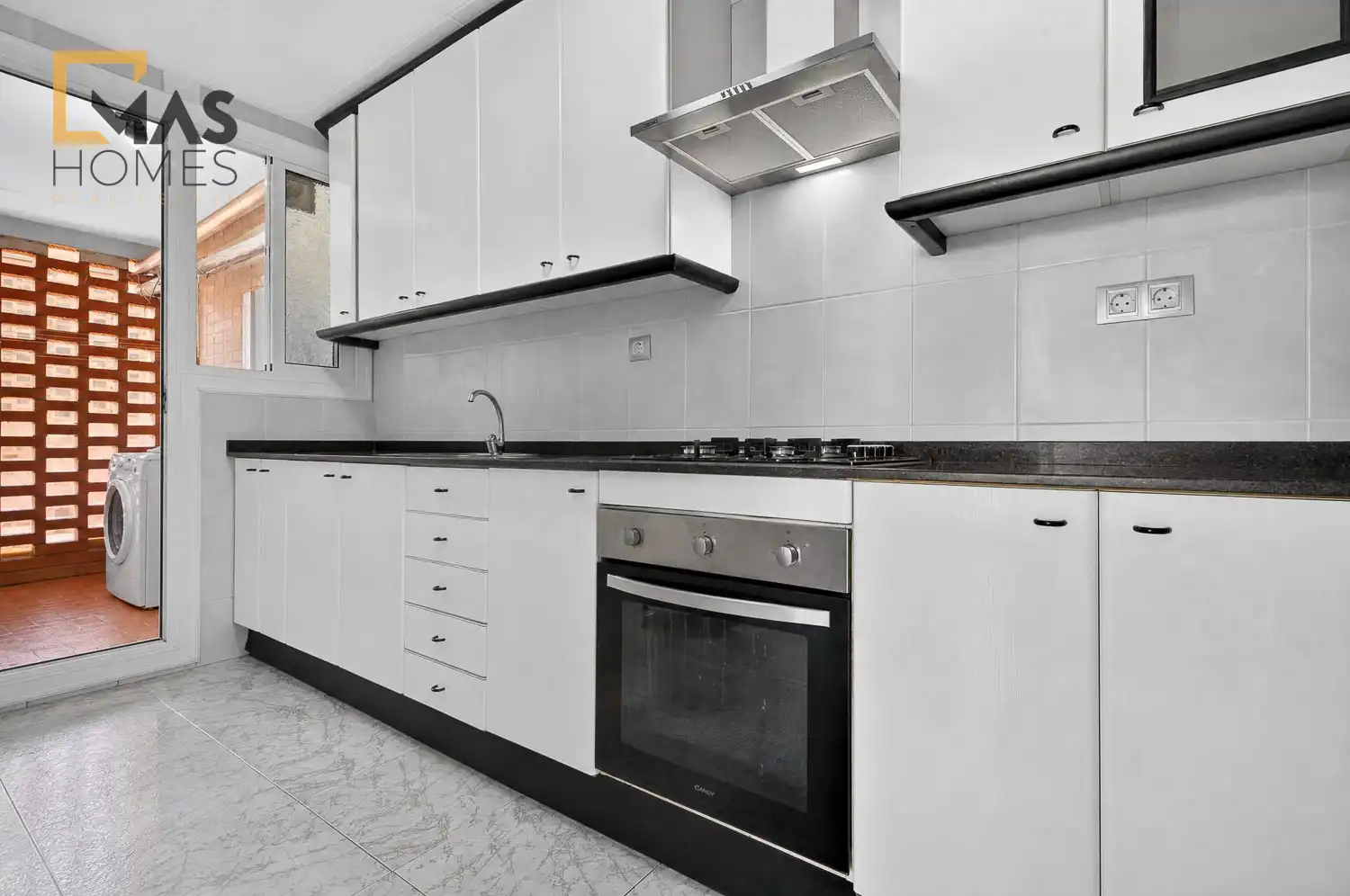 Cocina de Piso en venta en Terrassa con Terraza
