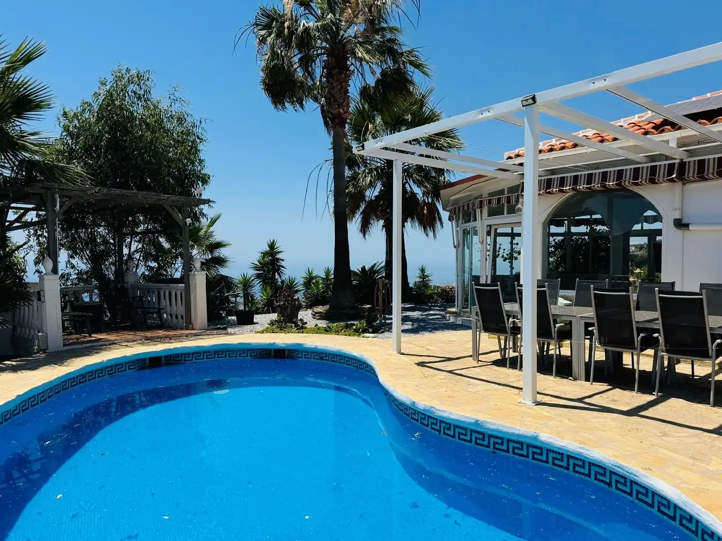 Piscina de Casa o xalet en venda en Arenas amb Aire condicionat, Jardí privat i Traster