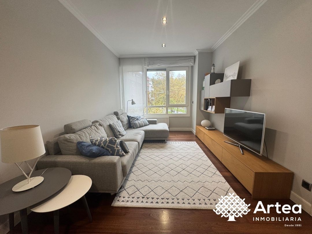 Living room of Flat for sale in Bilbao   with Heating and Storage room