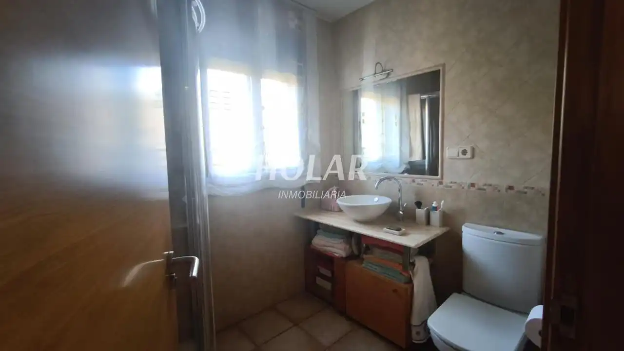 Bathroom of Houses for sale in Vigo   with Private garden, Terrace and Storage room