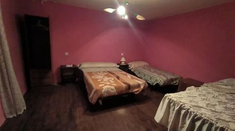 Foto 4 de Casa adosada en venta en Calle San Pedro, 2, Palacios de la Valduerna, León