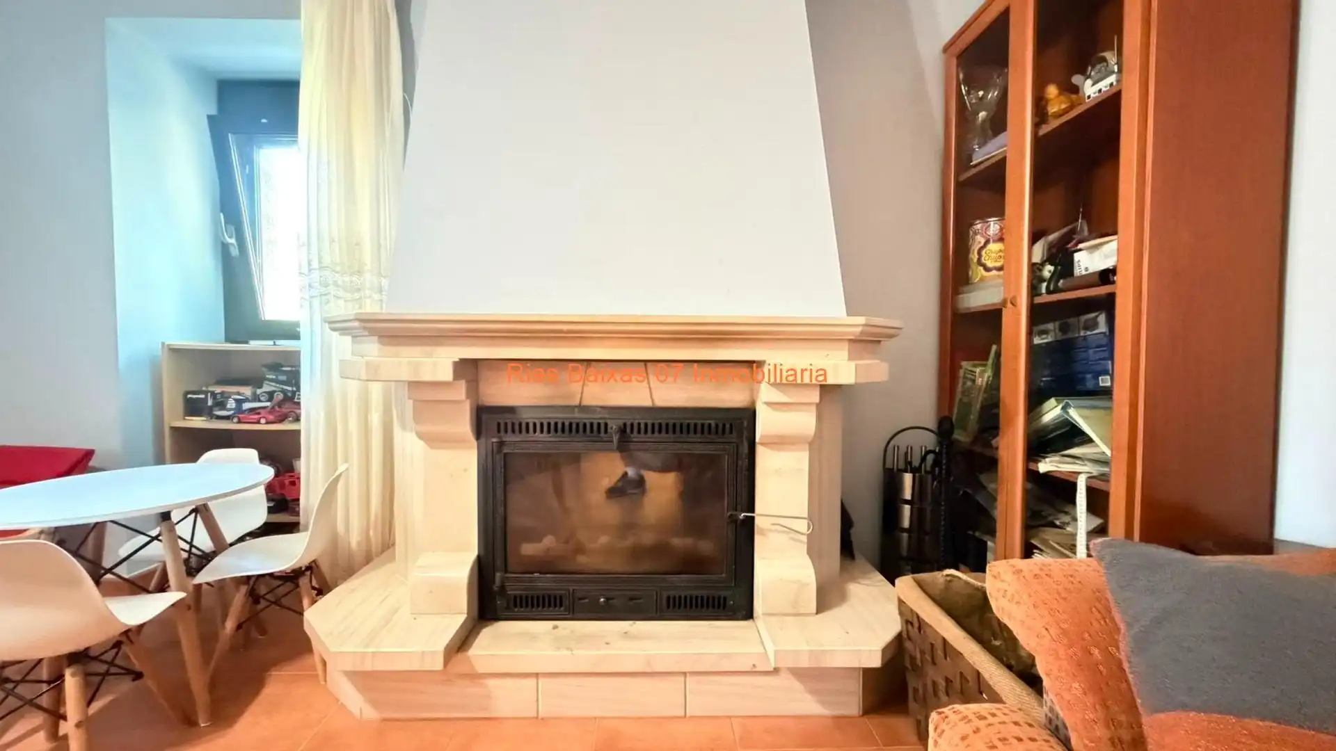 Sala de estar de Casa o chalet en venta en Covelo con Calefacción, Jardín privado y Terraza