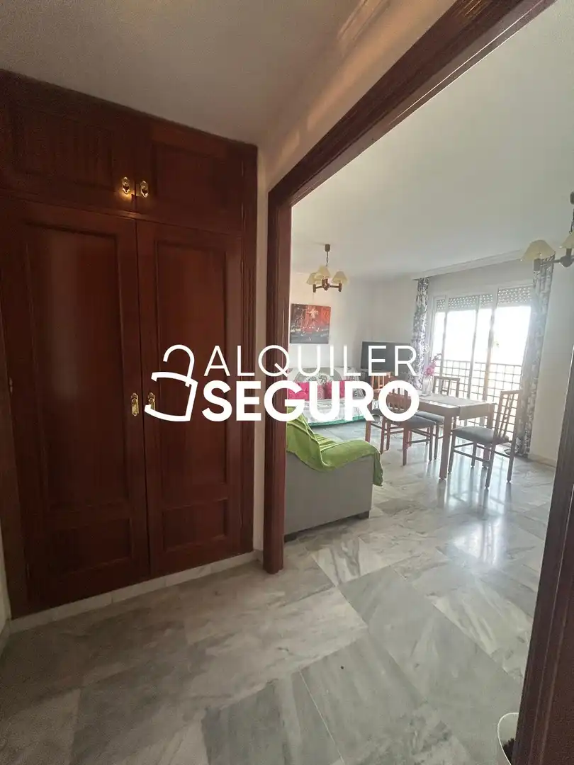 Flat for rent in Granada  with Air Conditioner and Furnished