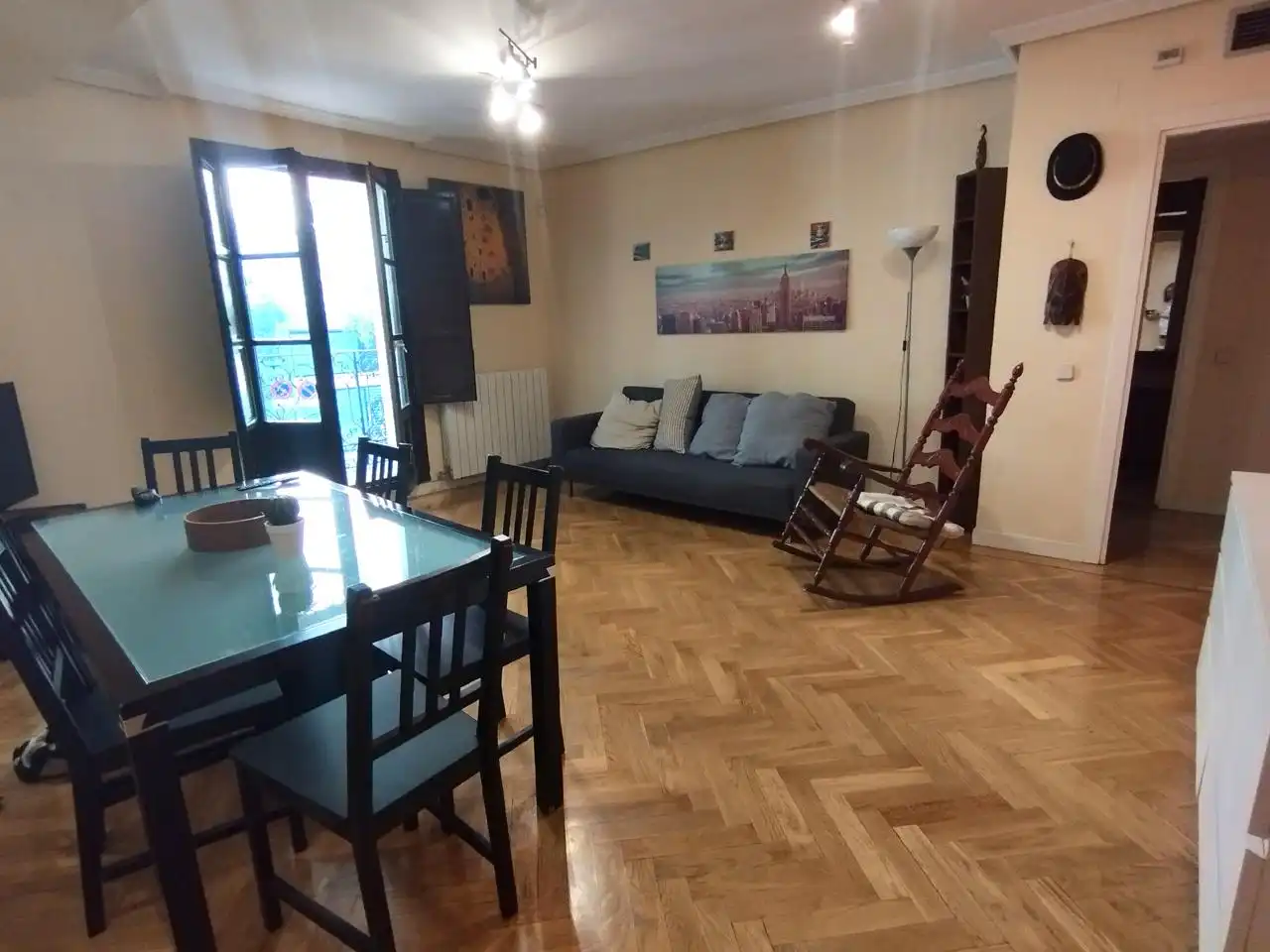 Flat for rent in Del Maestro Guerrero, Universidad - Malasaña