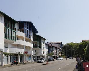 Vista exterior de Pis en venda en Hendaye amb Terrassa i Balcó