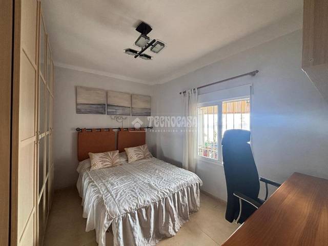 Piso en Venta en C. Asteroide en Fuente Alegre - El Chaparral - Los Morales
