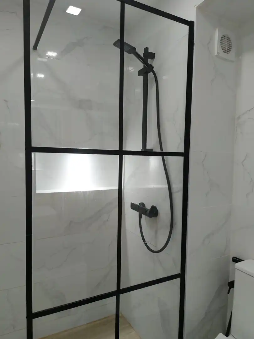 Bathroom of Apartments for sale in Benidorm  with Air Conditioner, Heating and Private garden
