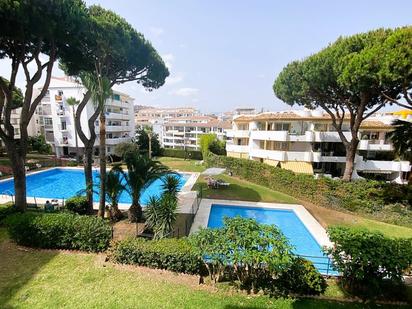 Vista exterior de Apartament en venda en Mijas amb Aire condicionat, Terrassa i Moblat