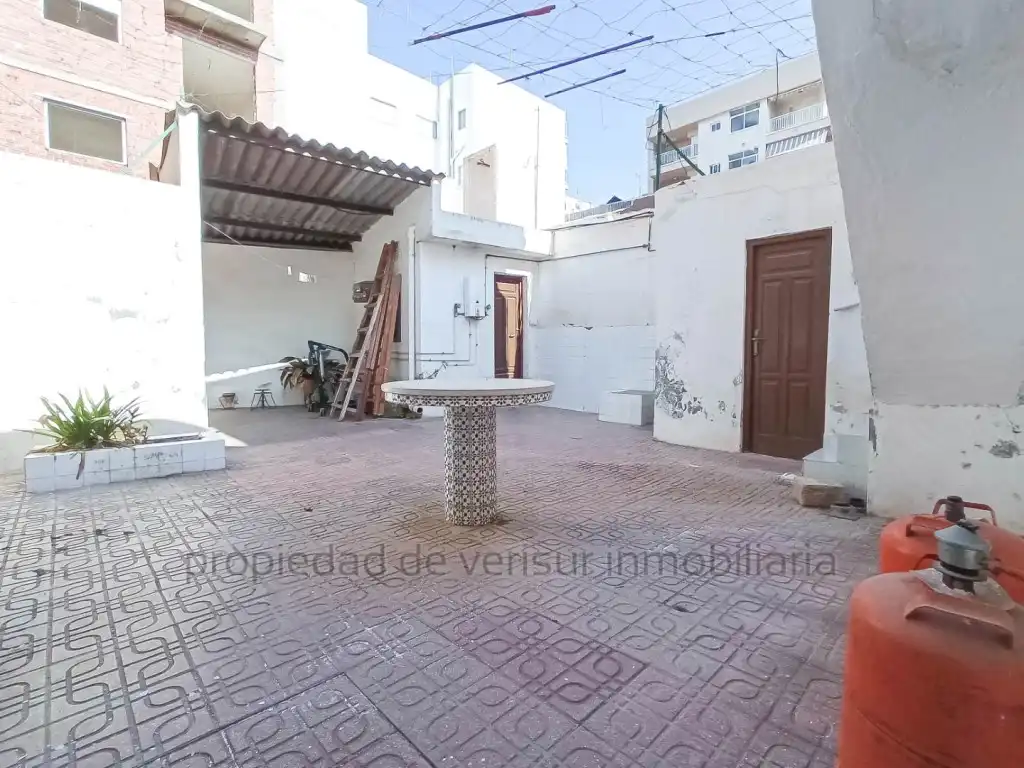 Casa in vendita a Casco Antiguo