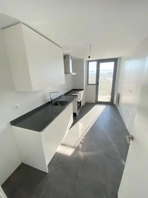 Cocina de Piso en venta en Alovera con Calefacción, Trastero y Piscina