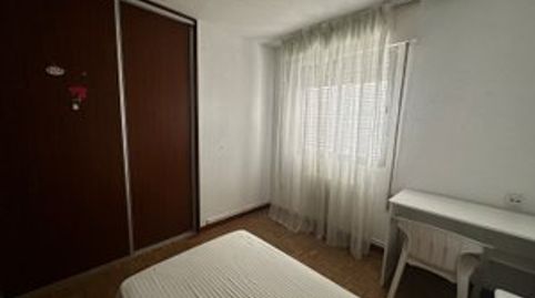 Foto 3 de Estudio de alquiler en Val, Alcalá de Henares