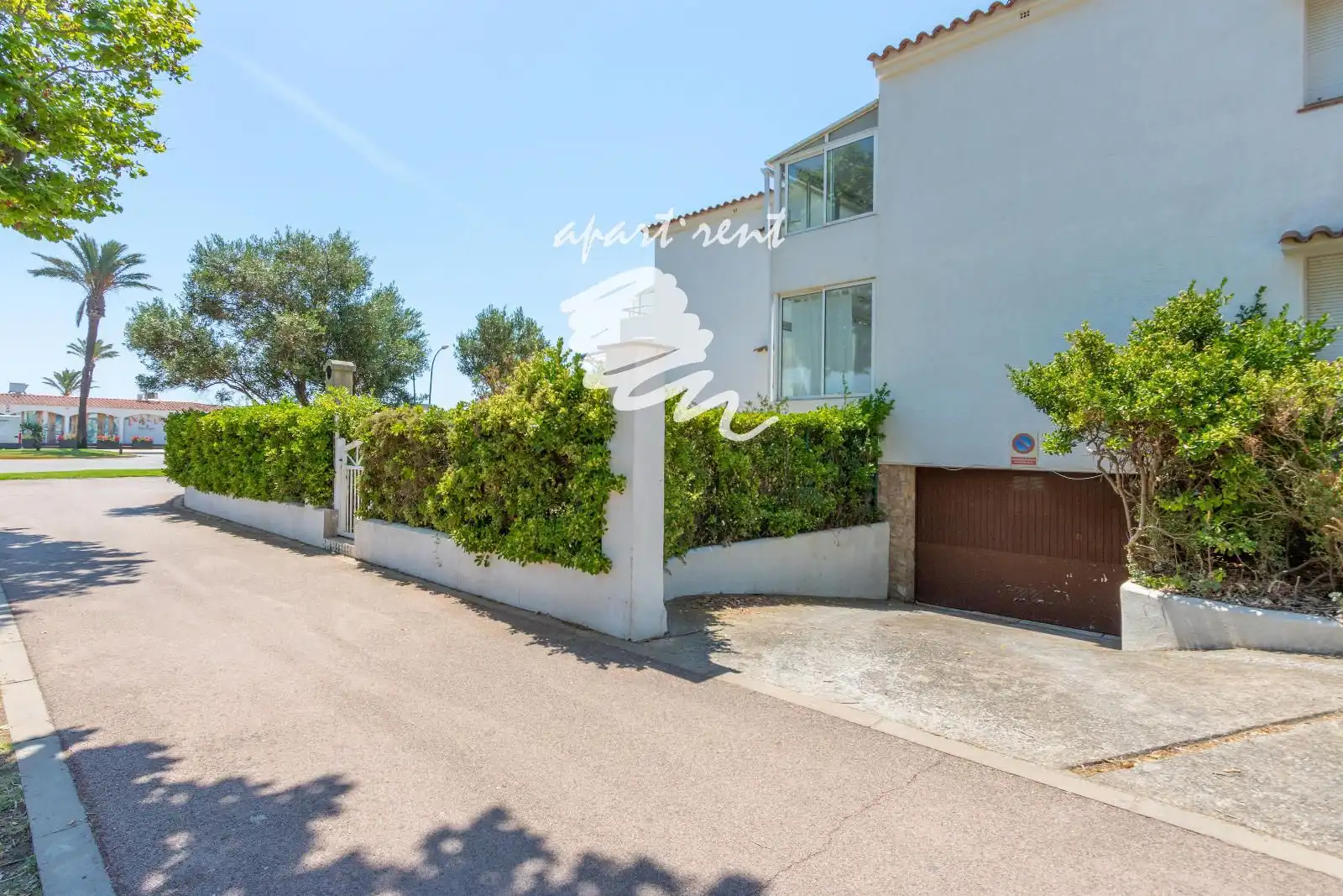 Vista exterior de Garatge en venda en Empuriabrava